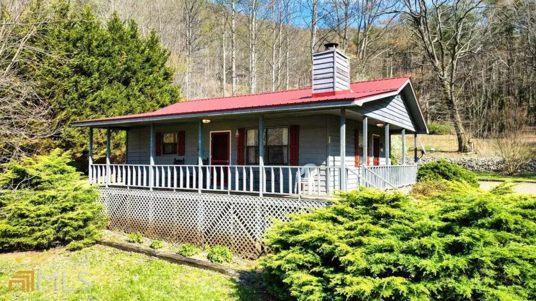 423 Glen RD, Hiawassee, GA 30546