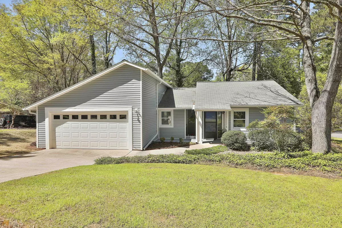 Peachtree City, GA 30269,100 Driftwood CT