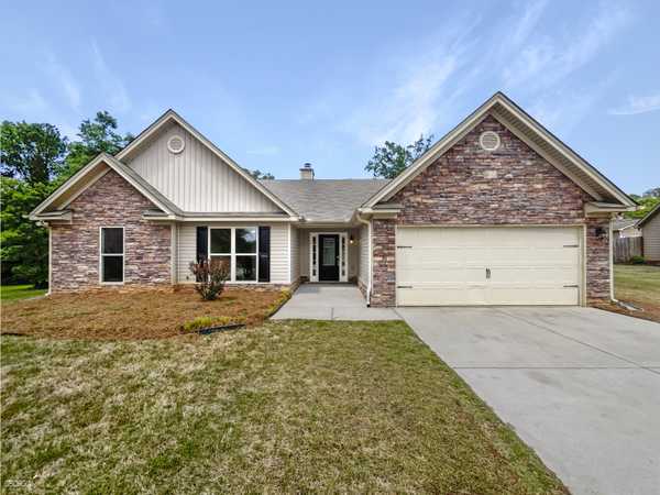 1909 Wheatfield CIR, Loganville, GA 30052