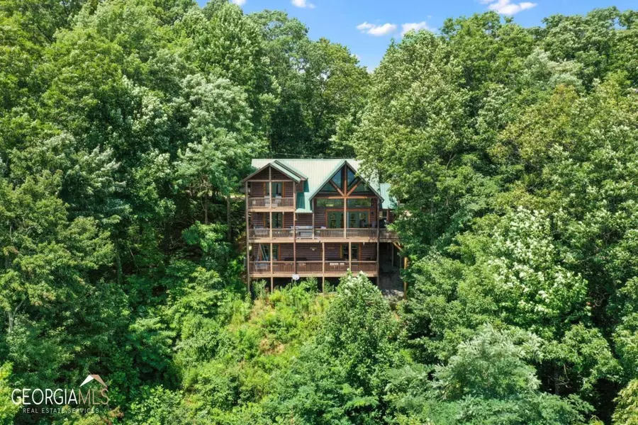 757 Double Knob RD, Ellijay, GA 30540