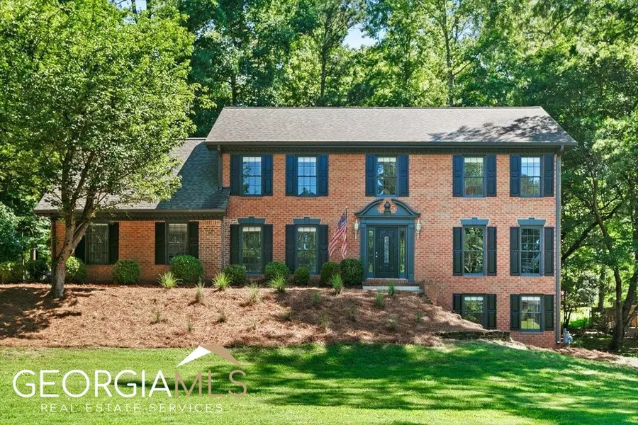 2845 Roxburgh DR, Roswell, GA 30076