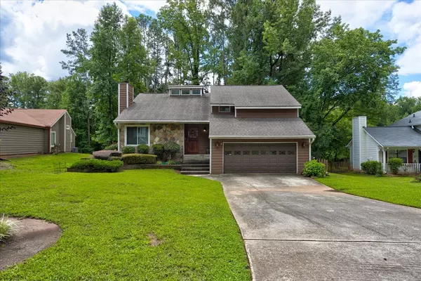 953 Lake Watch DR,  Stone Mountain,  GA 30088