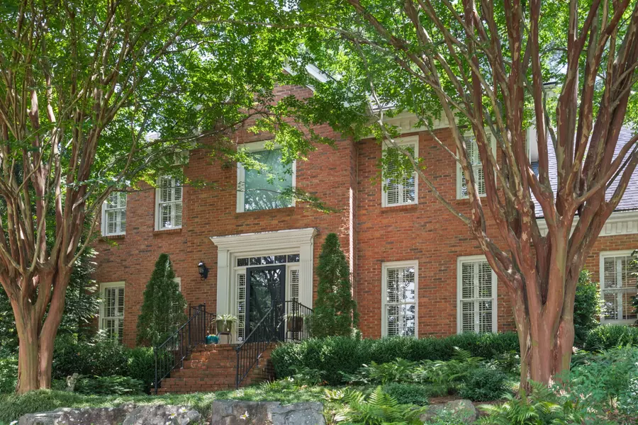 2185 Dunwoody Heritage DR, Sandy Springs, GA 30350