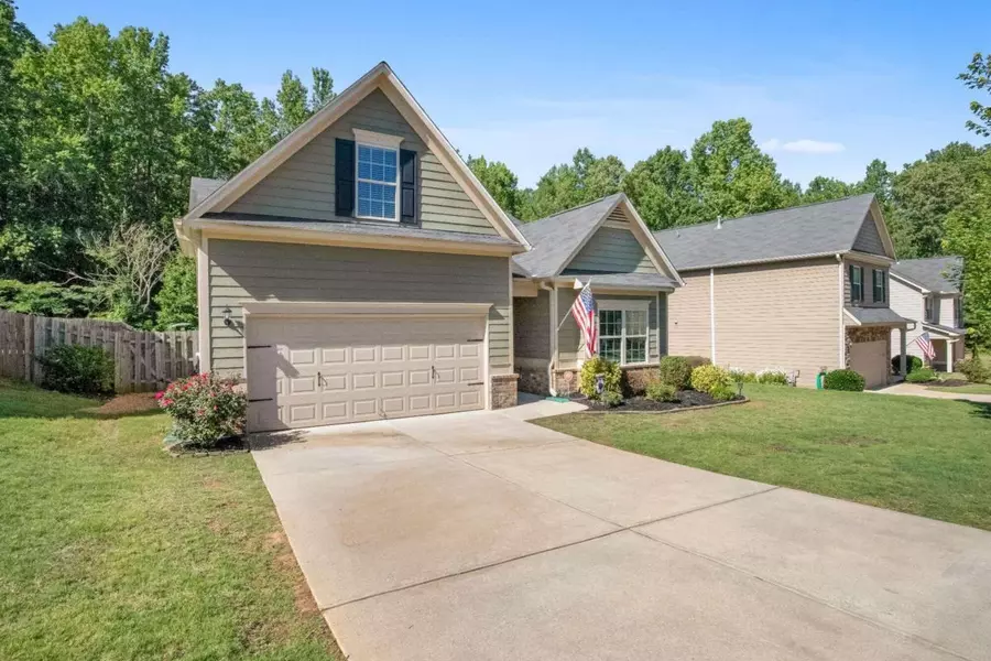 241 Stonewood Creek DR, Dallas, GA 30132