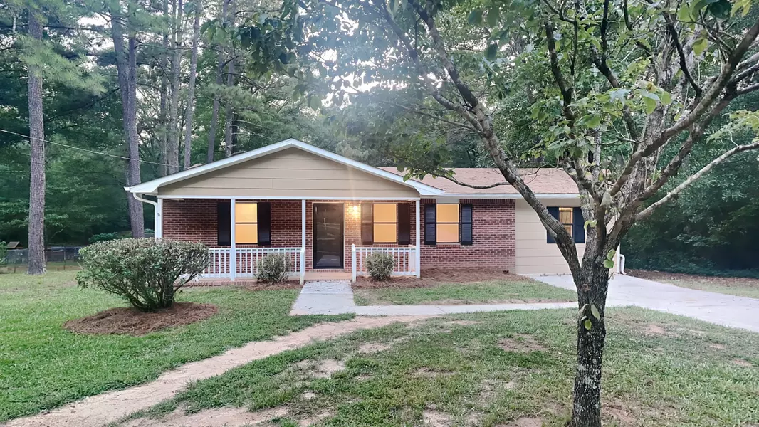 116 Deerwood CIR, Griffin, GA 30223