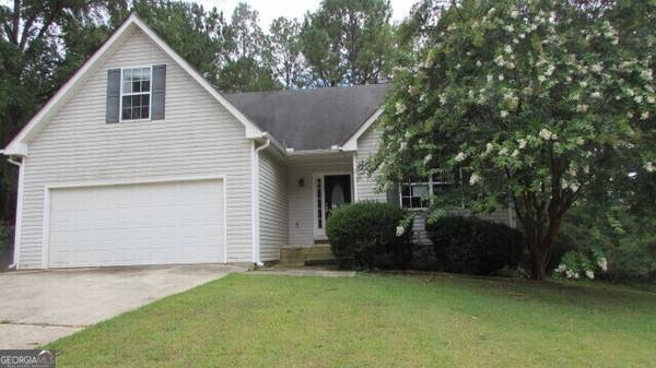 152 Calico LOOP, Grantville, GA 30220