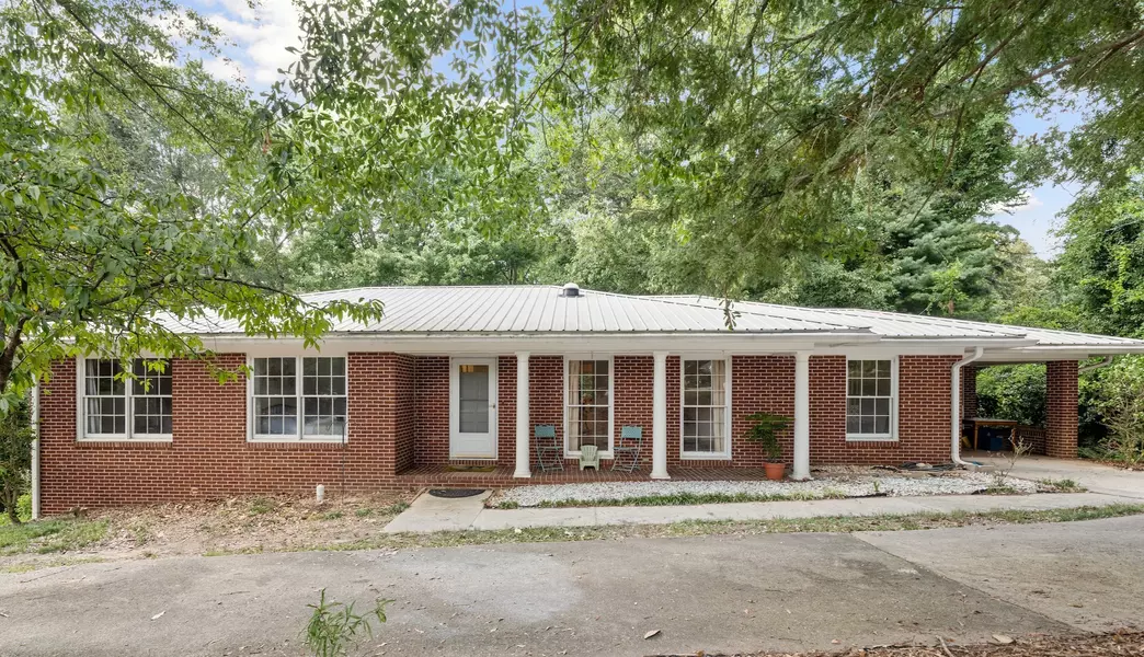 258 Oakland DR, Gainesville, GA 30501