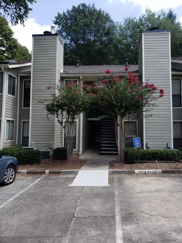 3451 Ivys WALK, Doraville, GA 30340