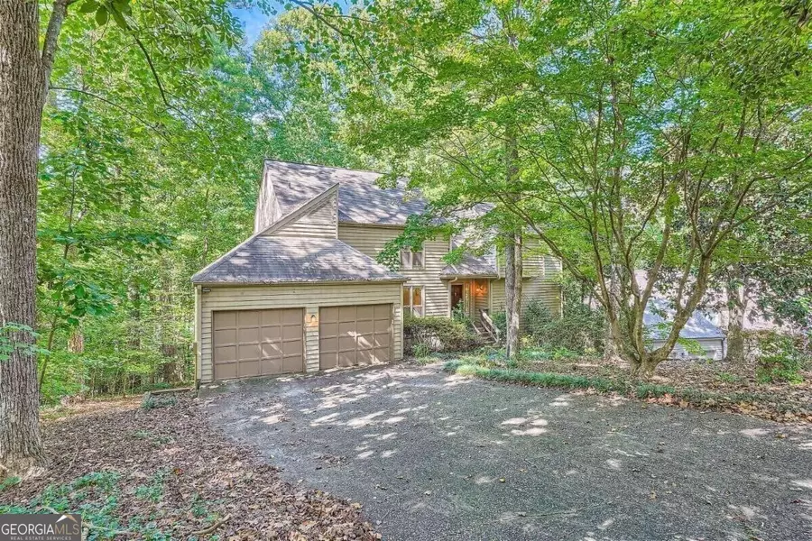 4138 Edinburgh TRL NE, Roswell, GA 30075