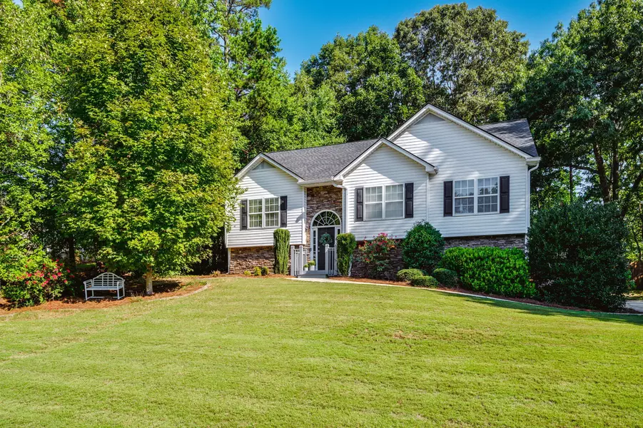 105 Haddonstone DR, Dallas, GA 30157