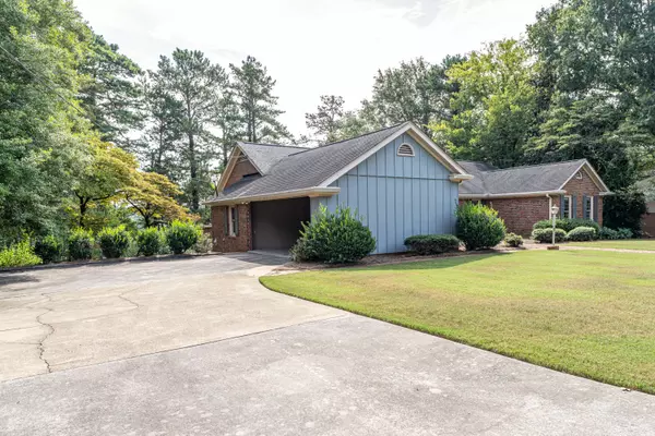 Rome, GA 30161,2 Saddle Horn DR SE