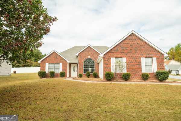 5670 Sapphire CIR,  Ellenwood,  GA 30294