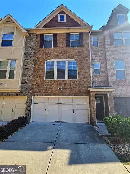 3020 Hallmark LN, Buford, GA 30519