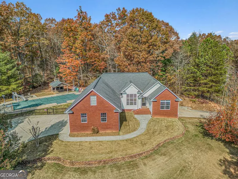 410 Crabapple LN, Ellijay, GA 30540