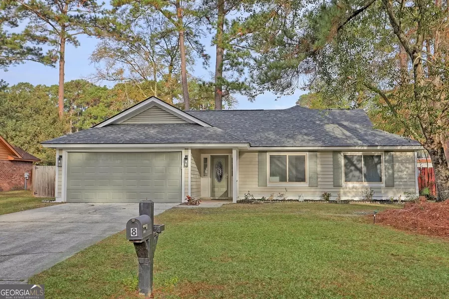 8 W Goldfinch CT W, Savannah, GA 31419