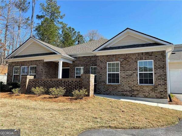 335 Villa Park CIR #34, Stone Mountain, GA 30087