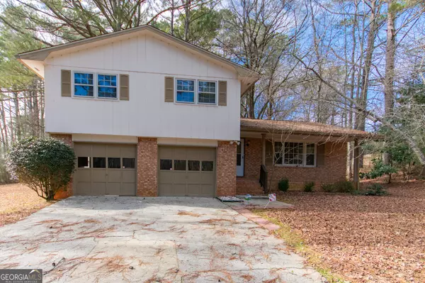 10 Elaine DR,  Newnan,  GA 30263