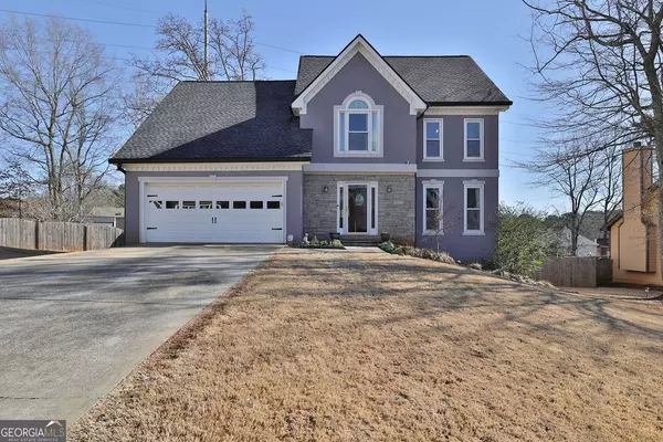 30 Channings Lake DR, Lawrenceville, GA 30043