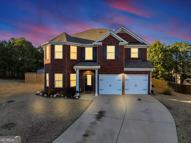 6748 Oak Hill PL, Fairburn, GA 30213