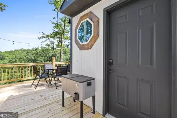 Blue Ridge, GA 30513,465 White Oak CIR