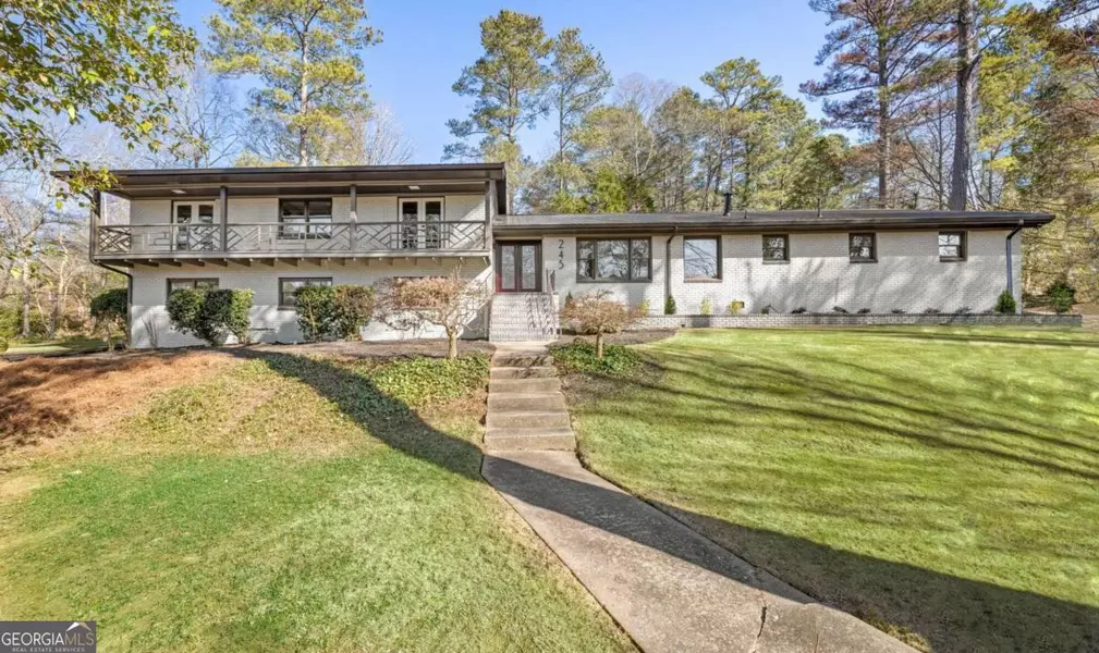 245 Tanglewood DR, Athens, GA 30606