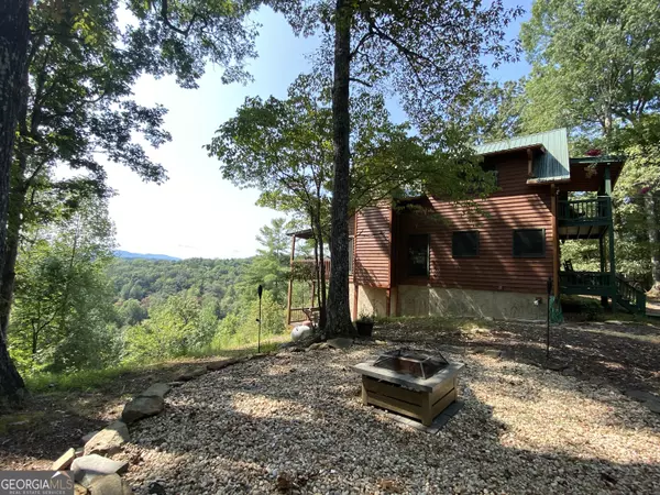 270 Moonshine Mountain RD, Mineral Bluff, GA 30559