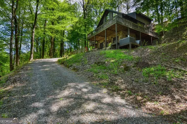 Ellijay, GA 30536,1213 Mountain Oak RD