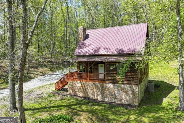 820 N Bull Gap RD, Talking Rock, GA 30175