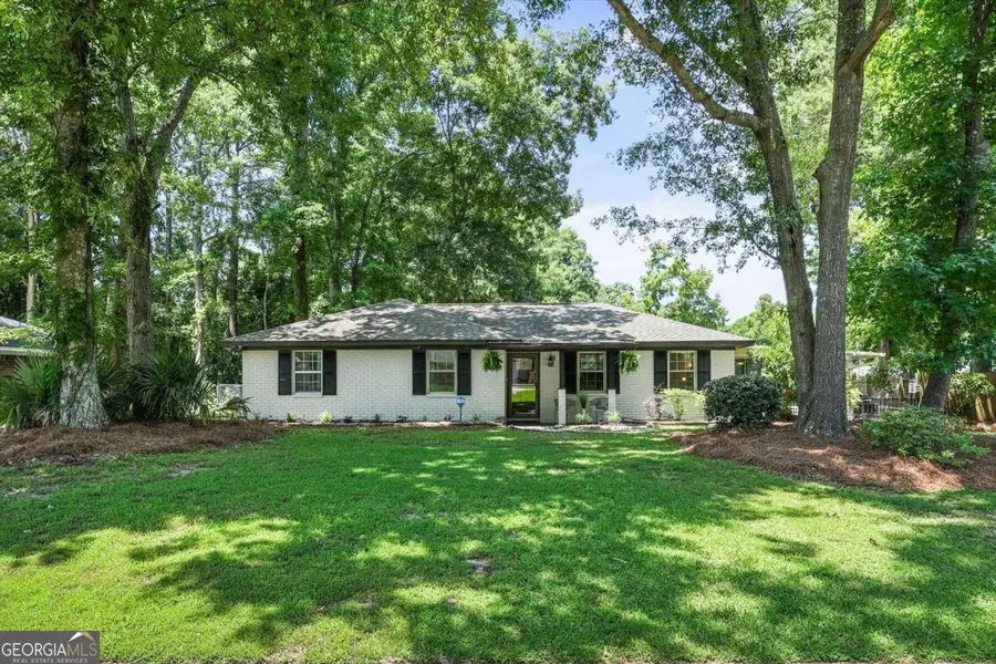 352 Sandpiper RD, Richmond Hill, GA 31324