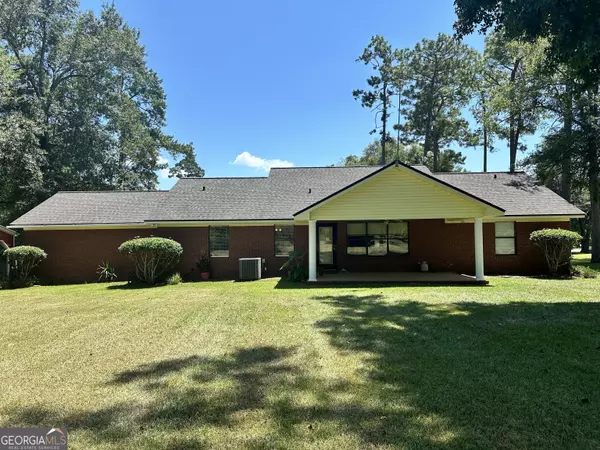 Bainbridge, GA 39817,112 River Oaks DR