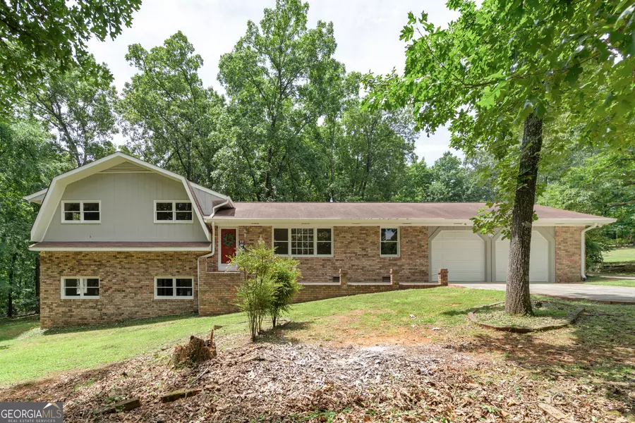 321 Ridgedale DR SE, Silver Creek, GA 30173