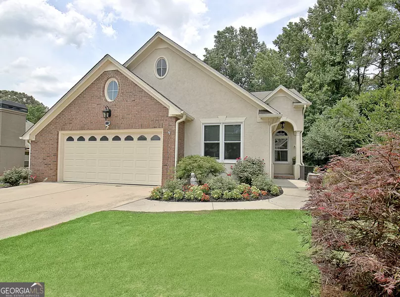 128 Masters DR N, Peachtree City, GA 30269