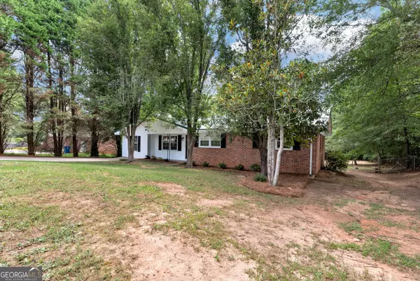 Winder, GA 30680,528 Lois LN