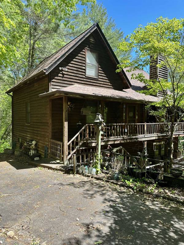 763 Sharp Top CIR, Blairsville, GA 30512