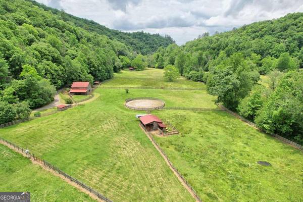 8758 Tusquittee RD, Hayesville, NC 28904