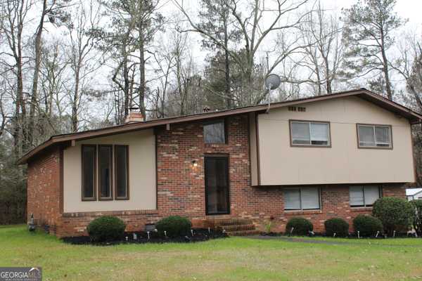 2405 Falls River DR, Lithia Springs, GA 30122