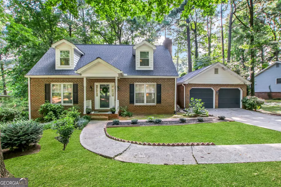 436 Edgewood LN, Stone Mountain, GA 30087