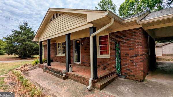 285 Bowers ST, Royston, GA 30662