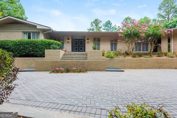 4370 Harris TRL, Atlanta, GA 30327