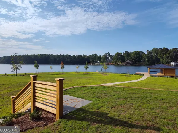 Milledgeville, GA 31061,121 SE Knights Cove