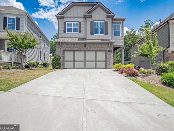 6410 Crosscreek LN, Flowery Branch, GA 30542