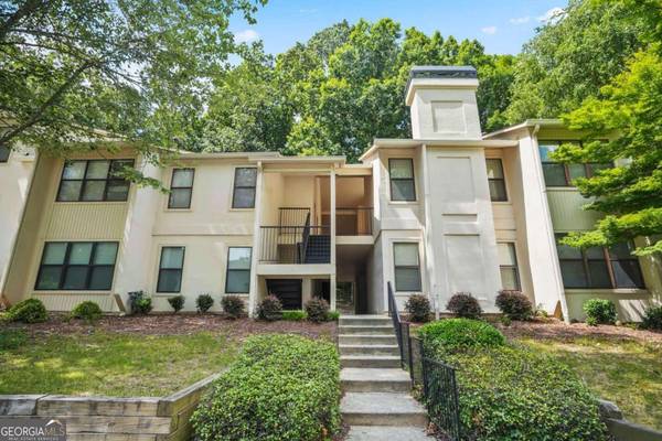 2211 Huntingdon Chase, Atlanta, GA 30350