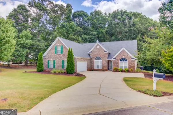 27 AMBERSTONE CT, Jefferson, GA 30549