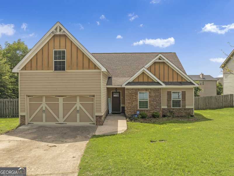 608 Rolling Acres DR, Kathleen, GA 31047