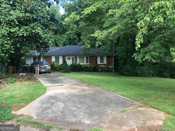 2093 Wildrose DR, Decatur, GA 30032