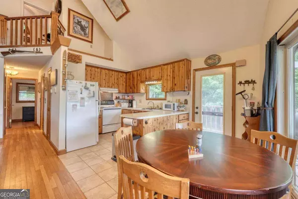 Hayesville, NC 28904,195 Shady Grove LN