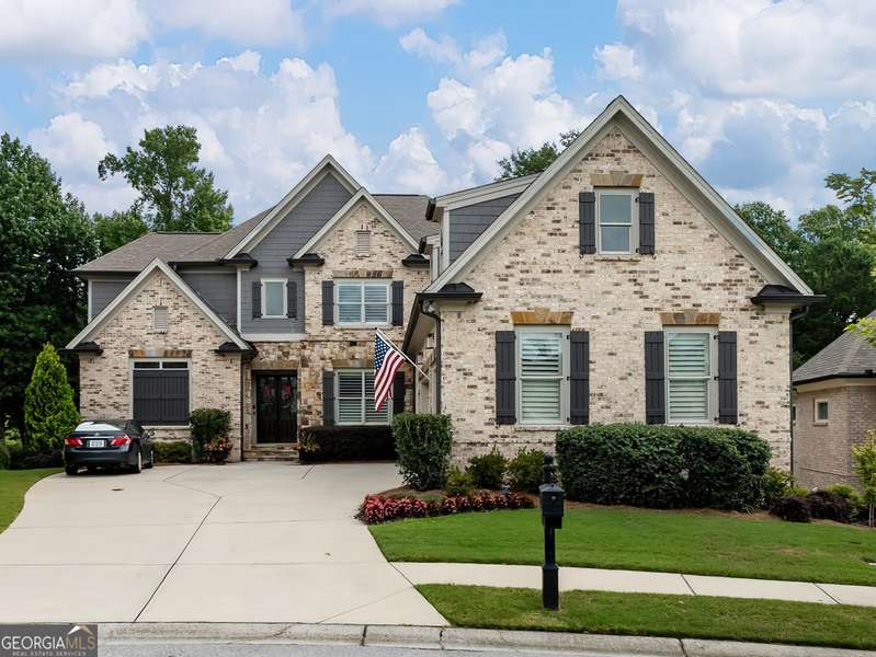 5681 Autumn Flame DR, Braselton, GA 30517