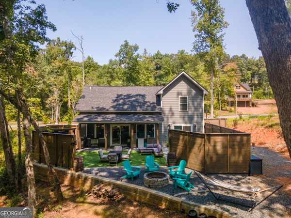 123 Lake Top LN, Ellijay, GA 30540