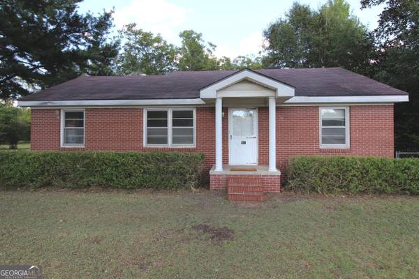 81 Oak ST, Butler, GA 31006