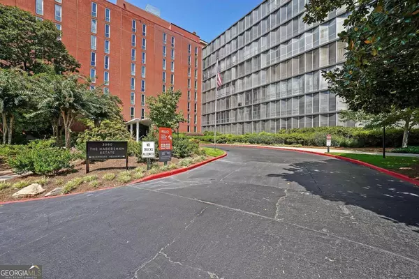 3060 Pharr Court North NW #109, Atlanta, GA 30305